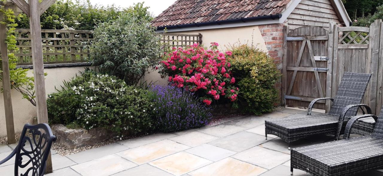 Pear Tree Cottages Wedmore Екстер'єр фото